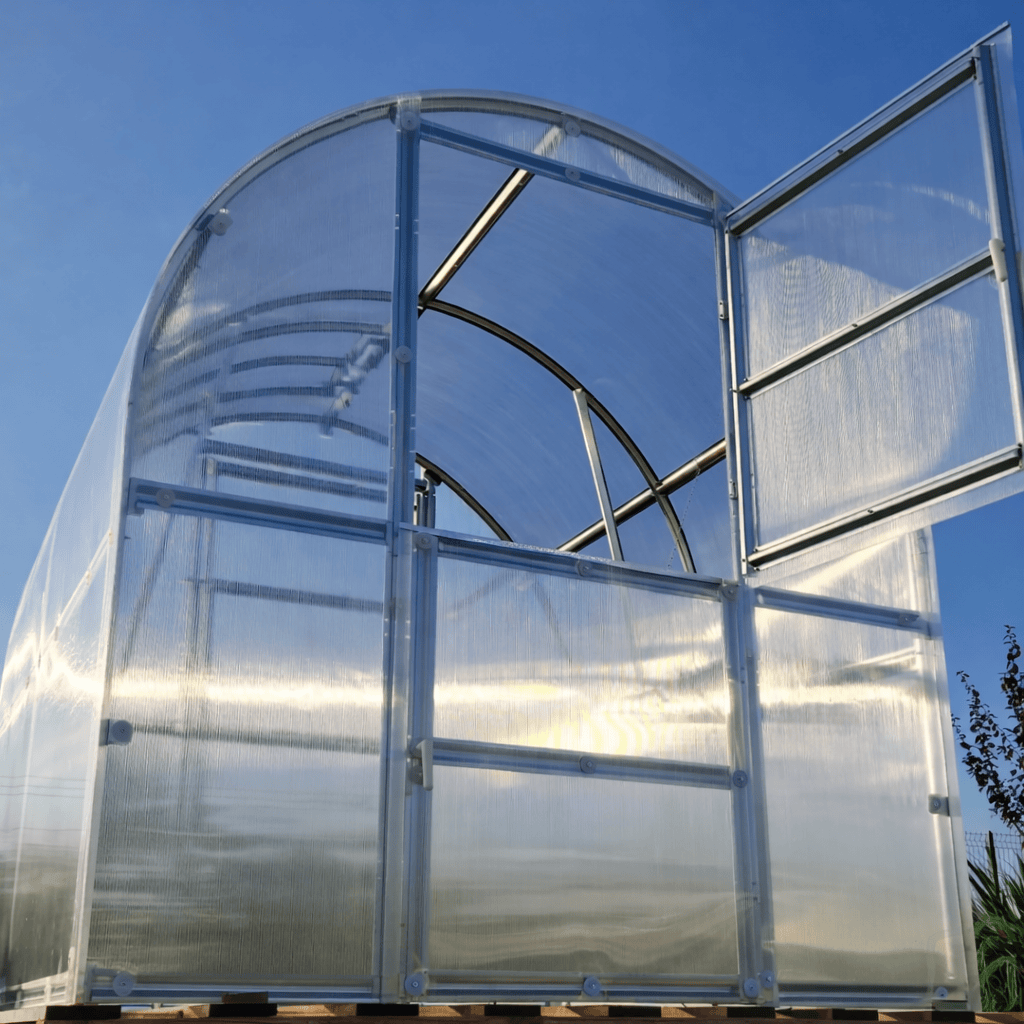 Serre de jardin polycarbonate compacte